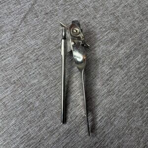 Vintage Heuck No 888 Can Opener Metal Butterfly Turn Key Made in USA Cincinnati